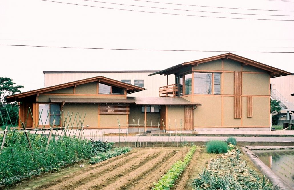 変形地をうまく活用した和風住宅